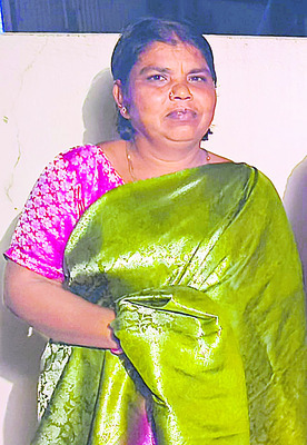 ఆ పీడకల వెంటాడుతోంది 
1