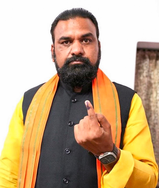 First Phase of the Bihar Assembly Elections 2025 Photos6