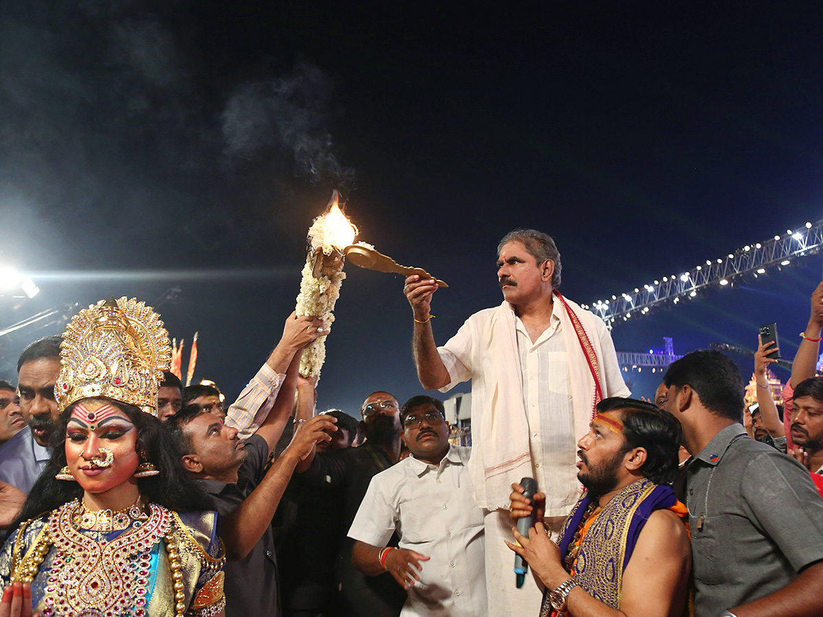 Koti Deepotsavam 2025 Hyderabad at NTR Stadium Photos13
