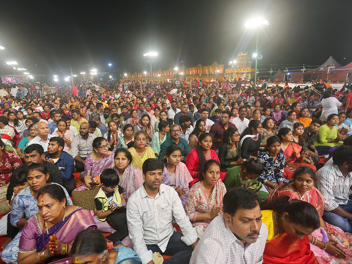 Koti Deepotsavam 2025 Hyderabad at NTR Stadium Photos17