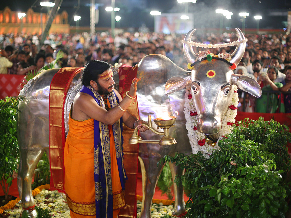 Koti Deepotsavam 2025 Hyderabad at NTR Stadium Photos18