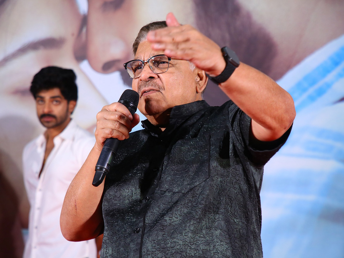 Rashmika The Girlfriend Movie Pre Release Press Meet Photos1