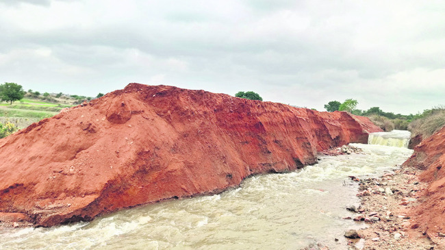 ఆశలకు ‘గండి’..1