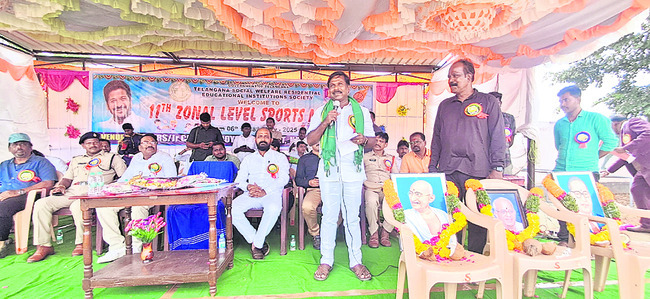 చదువుతోపాటు క్రీడల్లో రాణించాలి 1