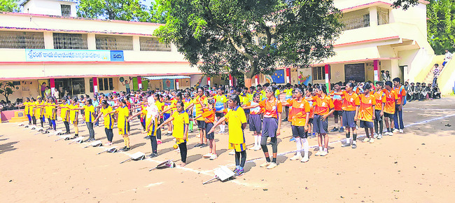 అట్టహాసంగా సెపక్‌తక్రా పోటీలు 1