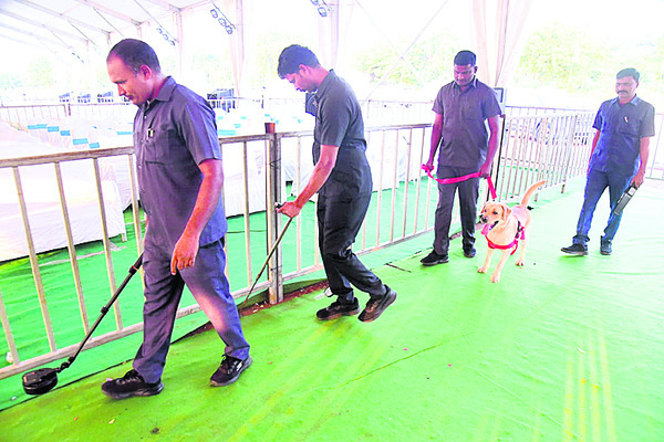 పట్టాల పండుగ!1