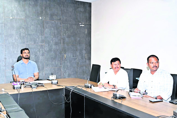 బిర్సాముండా జయంతి ఘనంగా నిర్వహించాలి 
1