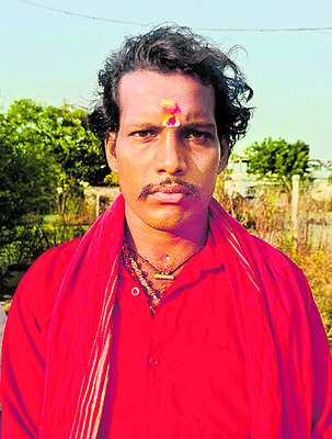 పేదల ఇళ్లంటే చులకనా..? 2