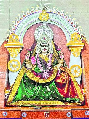 పత్తి పొలంలో జవాన్‌  మృతదేహం 3