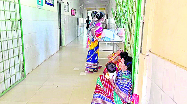 చికిత్స పొందుతూ  విద్యార్థిని మృతి 2