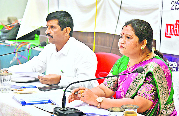 ఏజెన్సీలో గిరి రైతులకు ప్రధాన ఆదాయ వనరు అయిన కాఫీ తోటలు1