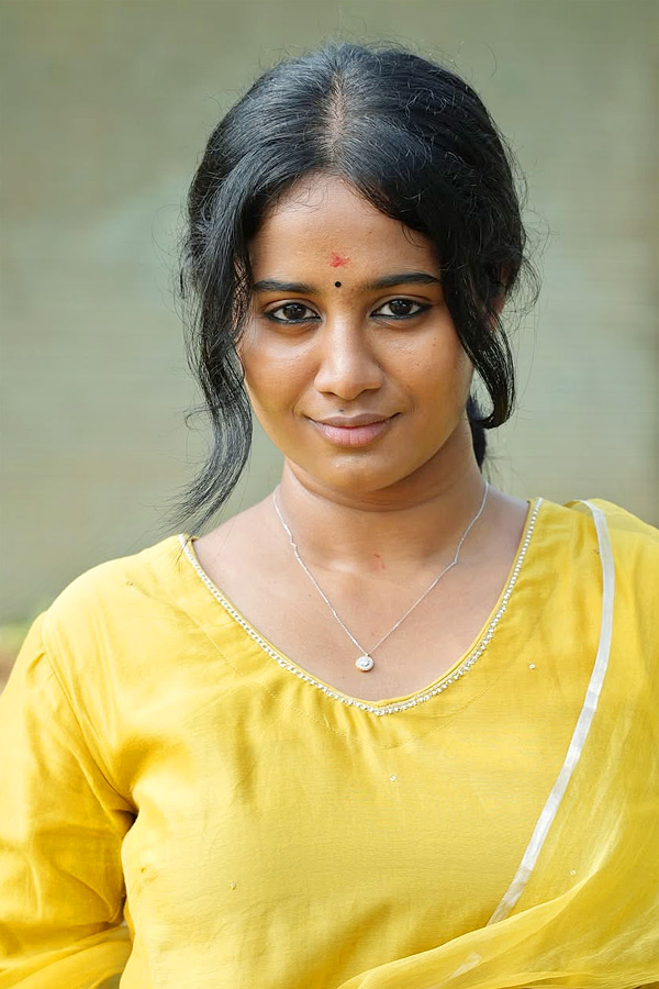 Actress Brigida Saga Stunning Looks Beauty Photos6