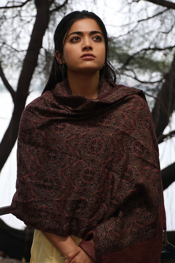 Actress Rashmika Mandanna The Girlfriend Movie Photos7