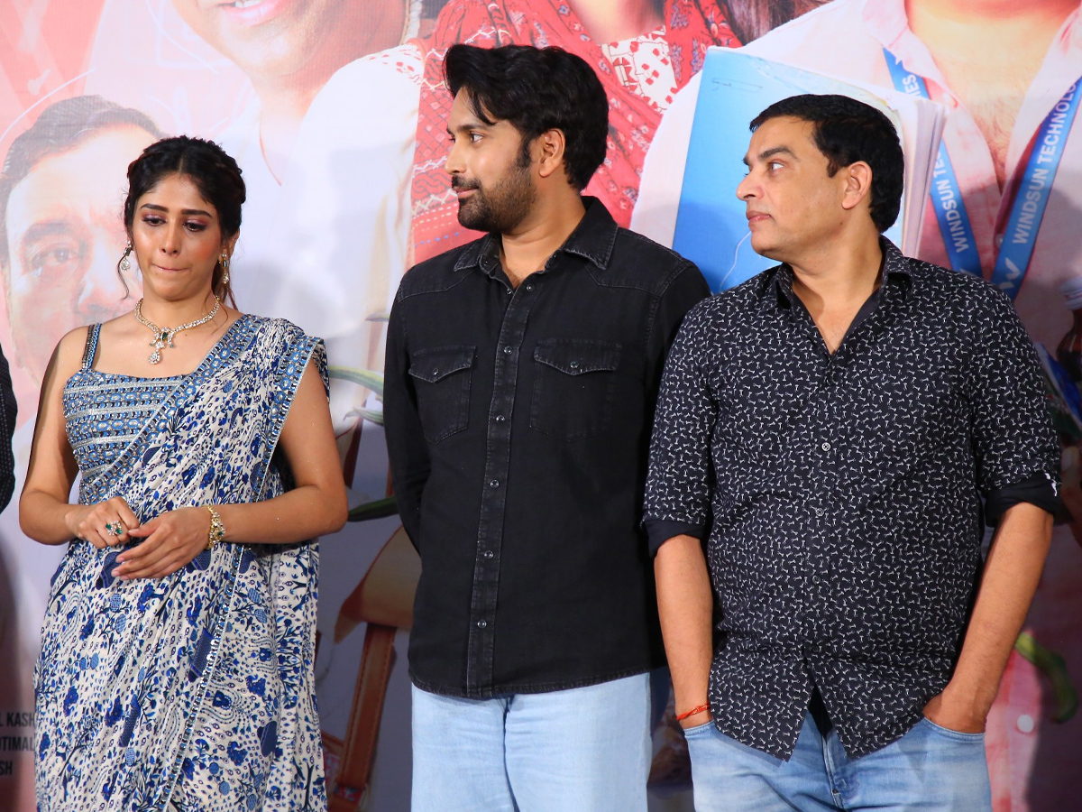 Celebrities at the 'Santana Praptirastu' movie trailer launch event (photos)16