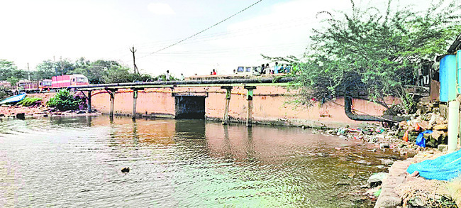 సా..గుతున్న రహదారి విస్తరణ1