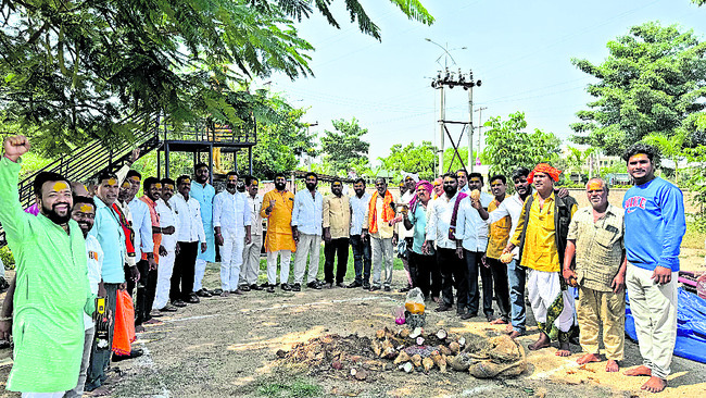 సత్తయ్య విగ్రహ  ప్రతిష్ఠాపనకు భూమిపూజ
1
