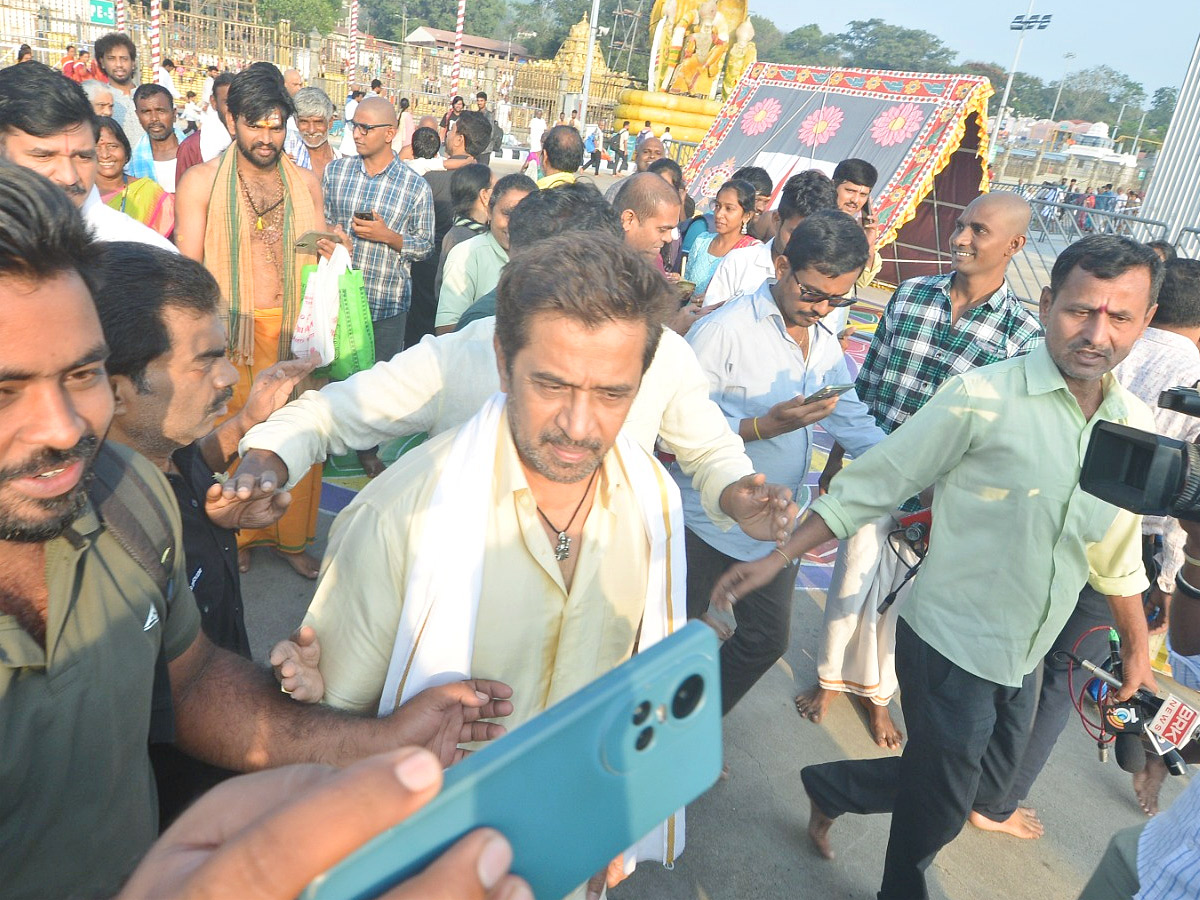 Celebrities and Politicians Visited Tirumala Temple Photos12