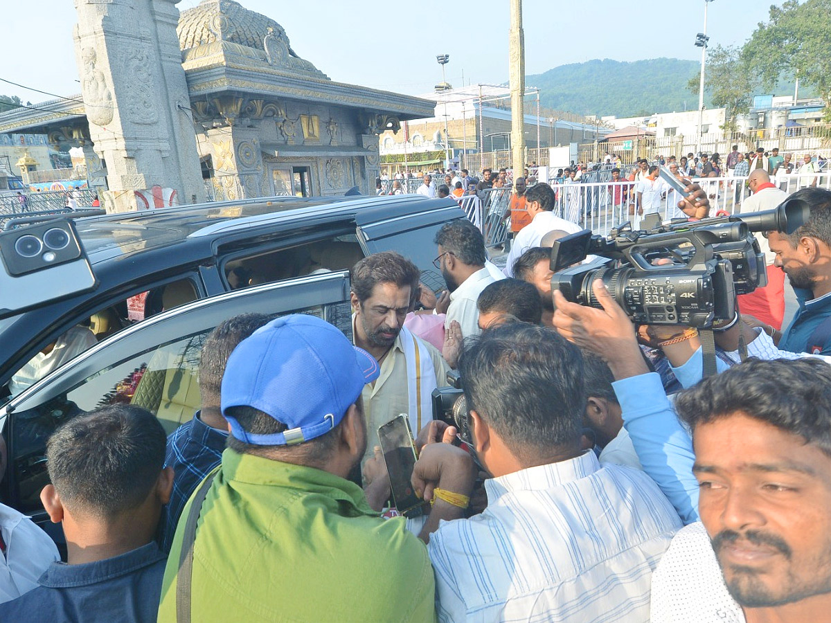 Celebrities and Politicians Visited Tirumala Temple Photos13