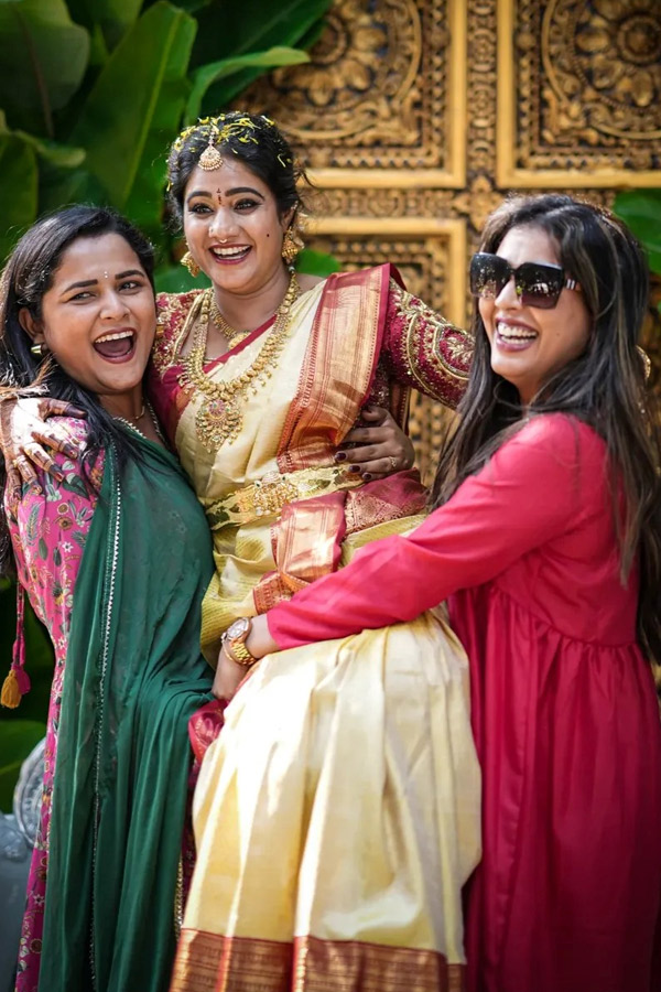 Tv Actress Deepthi Manne wedding Photos15