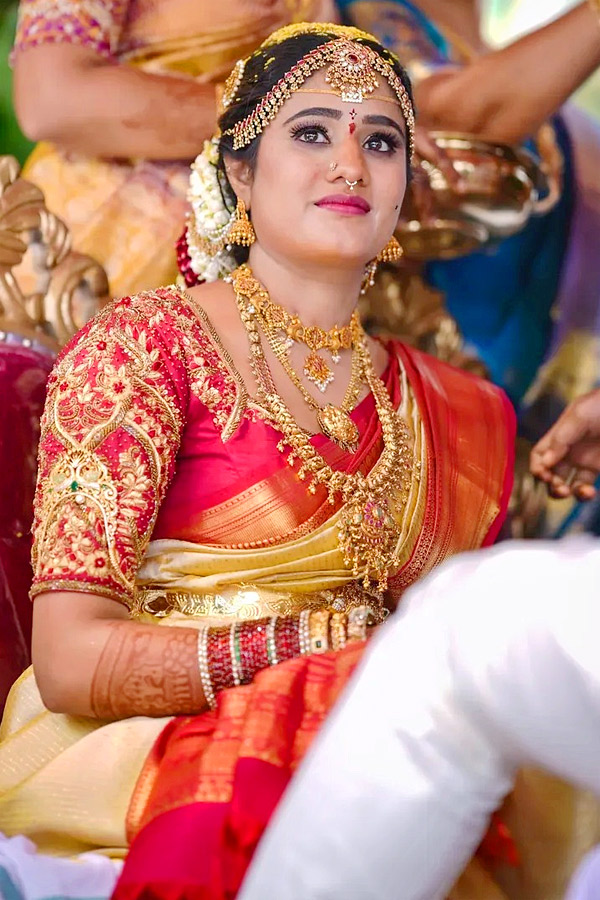 Tv Actress Deepthi Manne wedding Photos4