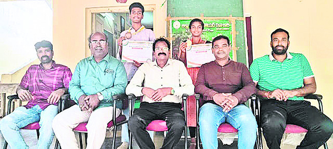 రాష్ట్ర స్థాయి పోటీలకు విద్యార్థుల ఎంపిక2