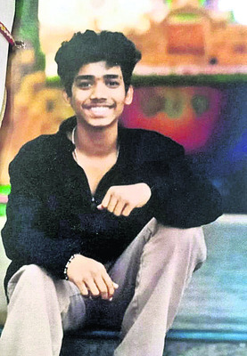 బాలుడి కోసం కొనసాగుతున్న గాలింపు 1