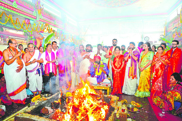 ఘనంగా సీఎం  జన్మదిన వేడుకలు 
1