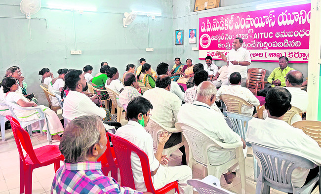 రేషన్‌ బియ్యం పట్టివేత 1