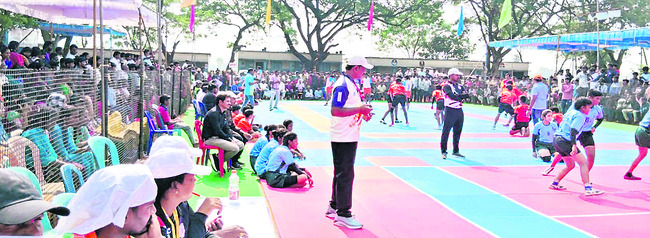 ఉల్లాసంగా.. ఉత్సాహంగా..1