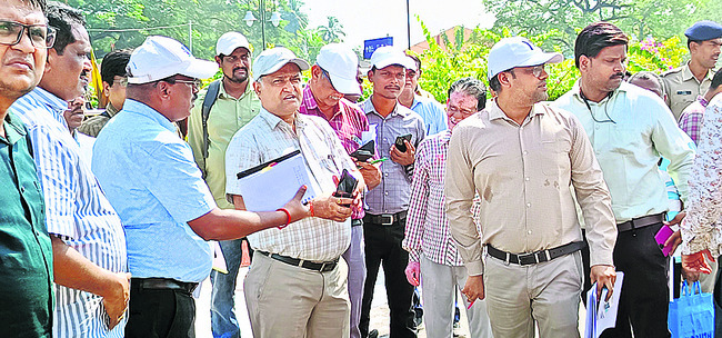 అభివృద్ధి పనుల పరిశీలన 1