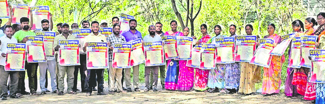 పునరాభివృద్ధి నత్తనడక!3