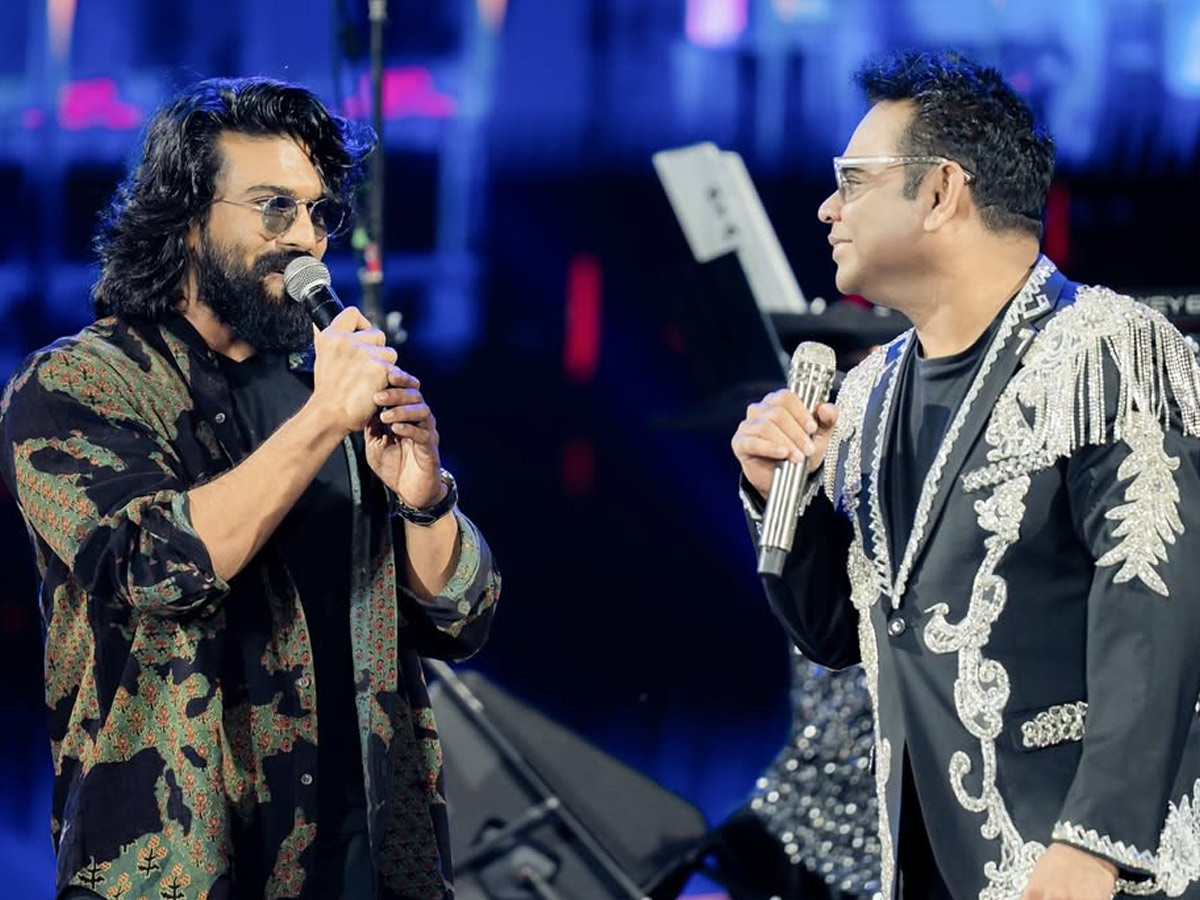 Ram Charan, Janhvi Kapoor join AR Rahman At Hyderabad concert Photos10