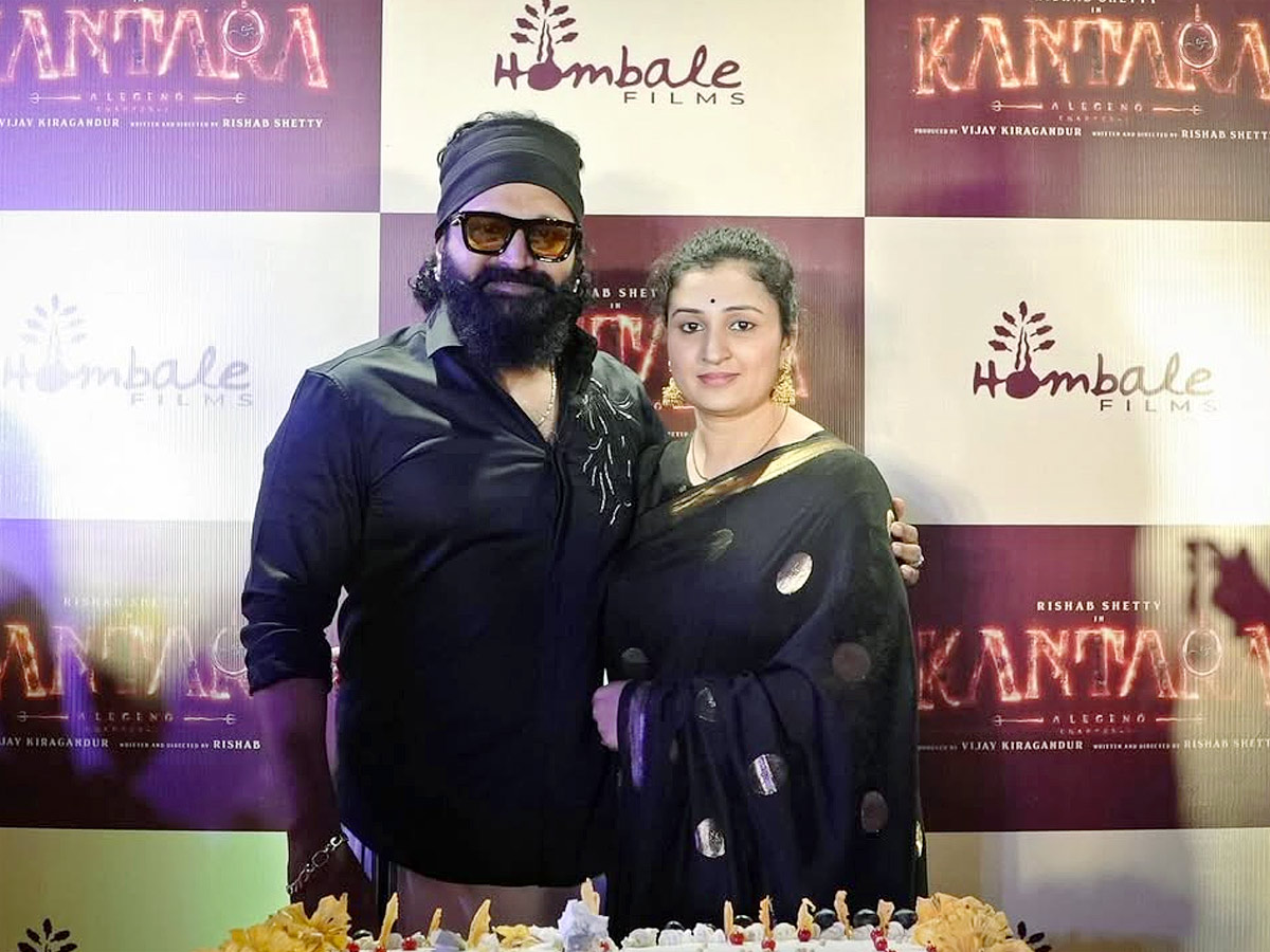 Rishab Shetty Celebrates Kantara Chapter 1 Success Party Photos2