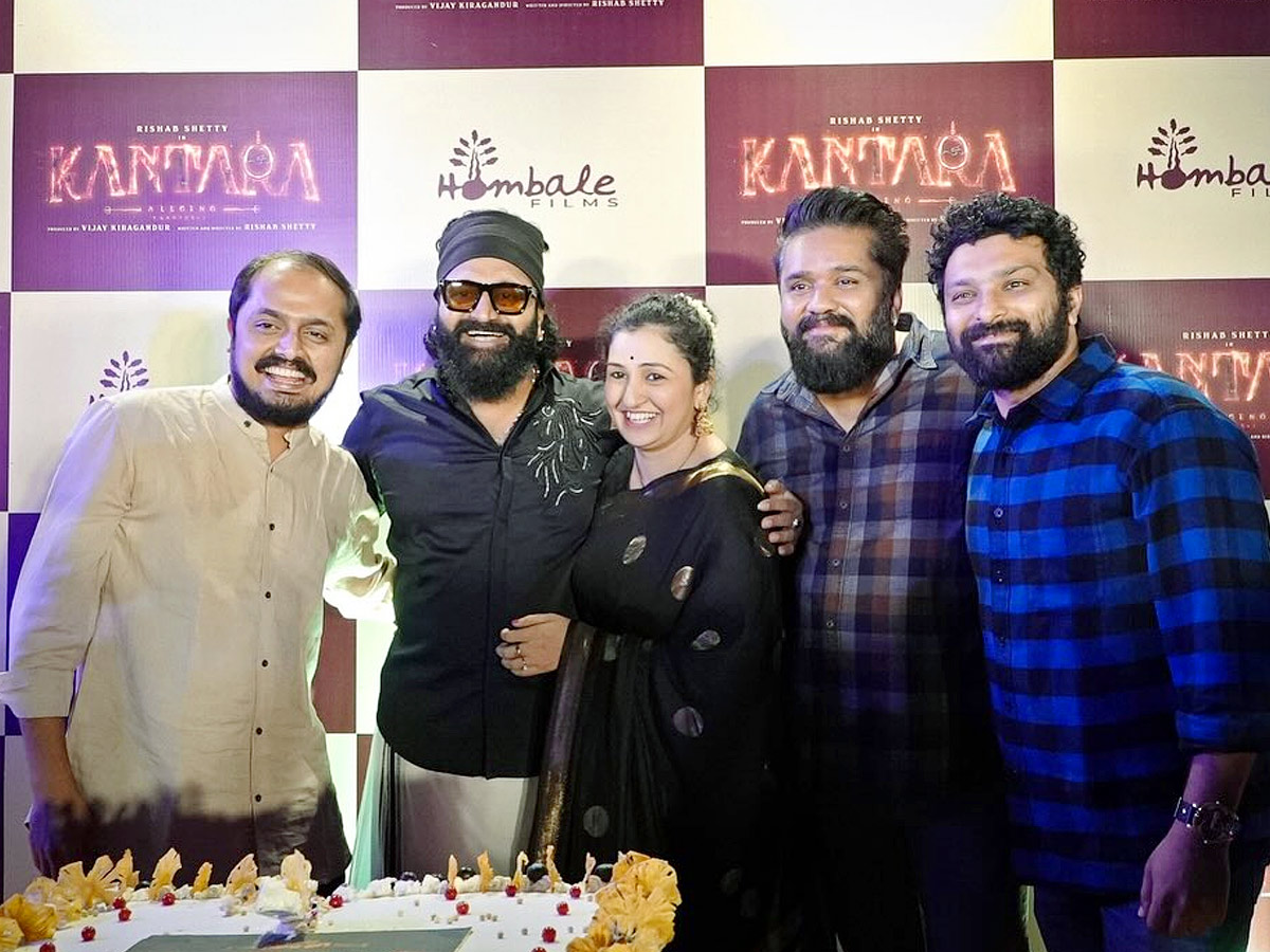 Rishab Shetty Celebrates Kantara Chapter 1 Success Party Photos5