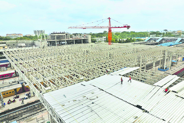 పునరాభివృద్ధి నత్తనడక!1