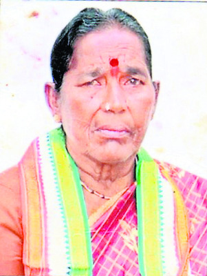 కుటుంబ సభ్యులందరూ ప్రజాప్రతినిధులే..1