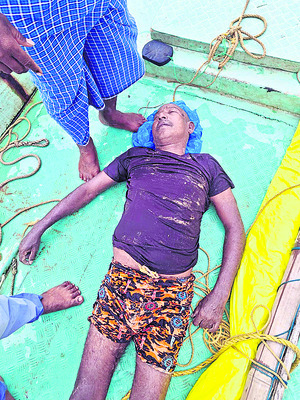 ట్రాక్టర్‌ బోల్తాపడి డ్రైవర్‌ మృతి 2