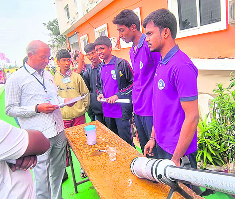 కరీంనగర్‌ ఫిలిగ్రీకి  ప్రధాని మోదీ ప్రశంస
3