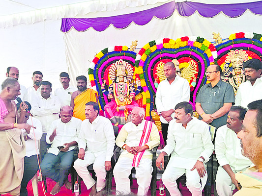 దత్తాచల క్షేత్రాభివృద్ధికి కృషి1