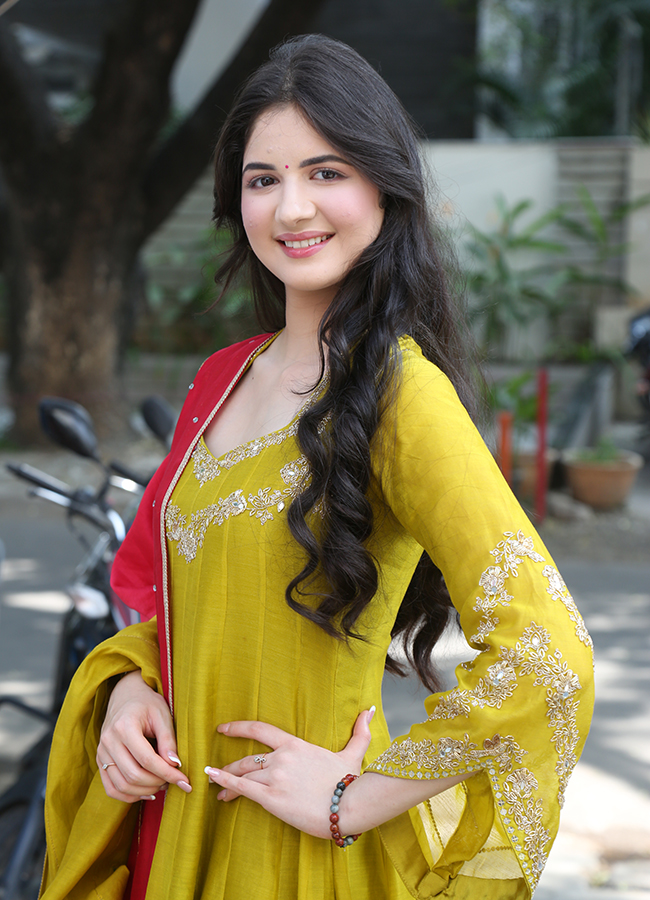 Actress Harshaali Malhotra Interview in Akhanda 2 Movie10