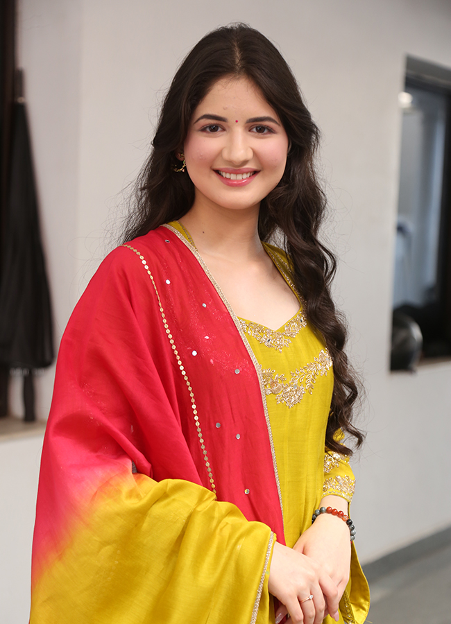 Actress Harshaali Malhotra Interview in Akhanda 2 Movie19