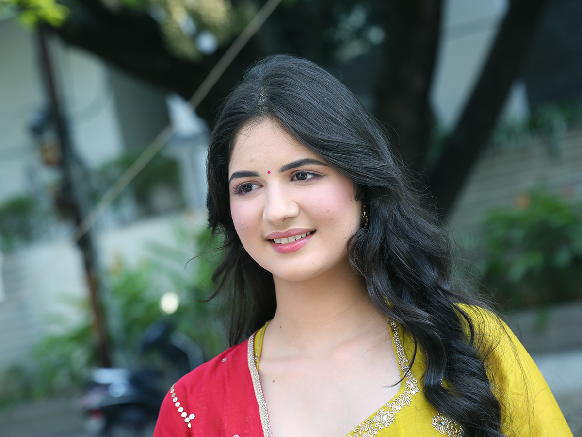 Actress Harshaali Malhotra Interview in Akhanda 2 Movie22