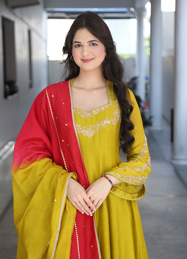 Actress Harshaali Malhotra Interview in Akhanda 2 Movie9