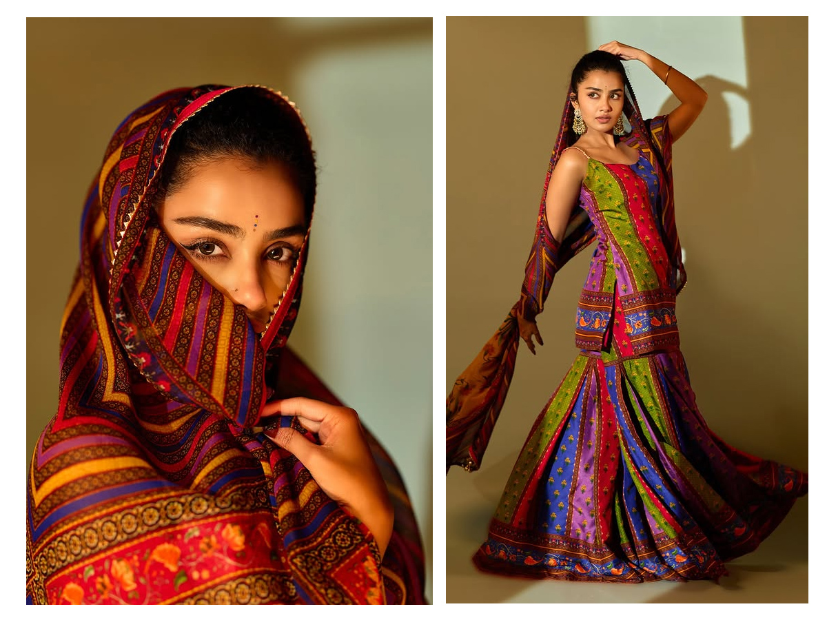Anupama Paradha movie poses in a colorful dress (photos)1