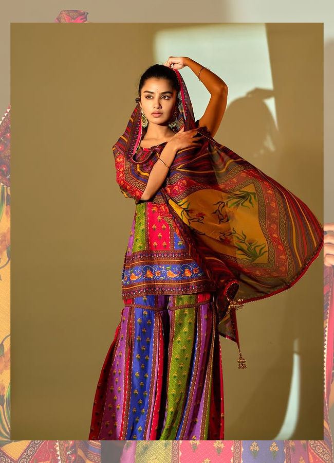 Anupama Paradha movie poses in a colorful dress (photos)7