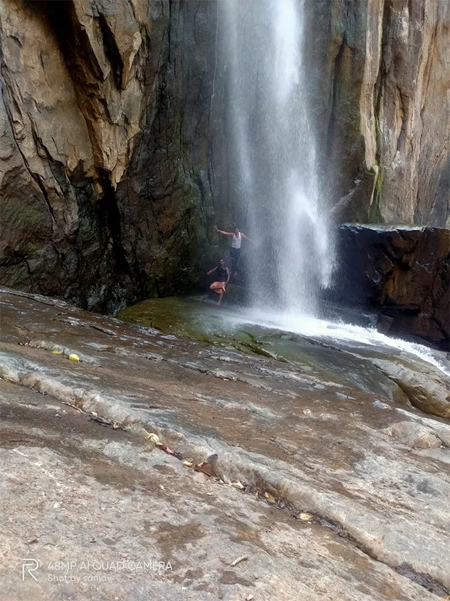 Mankadadian Waterfall in Odisha Photos15