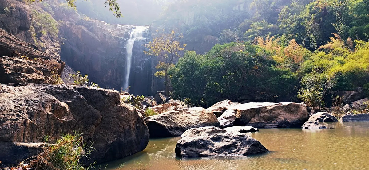 Mankadadian Waterfall in Odisha Photos16