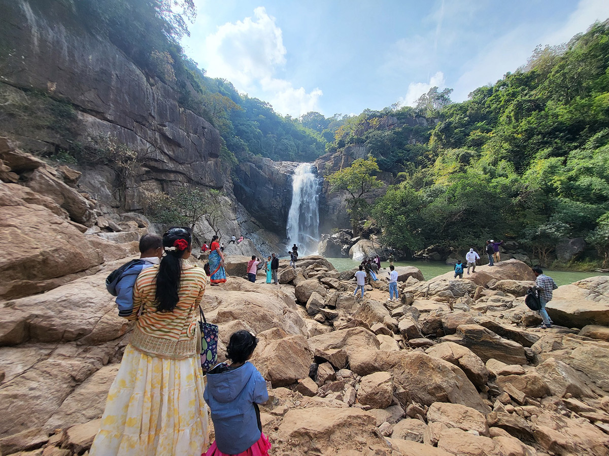 Mankadadian Waterfall in Odisha Photos24