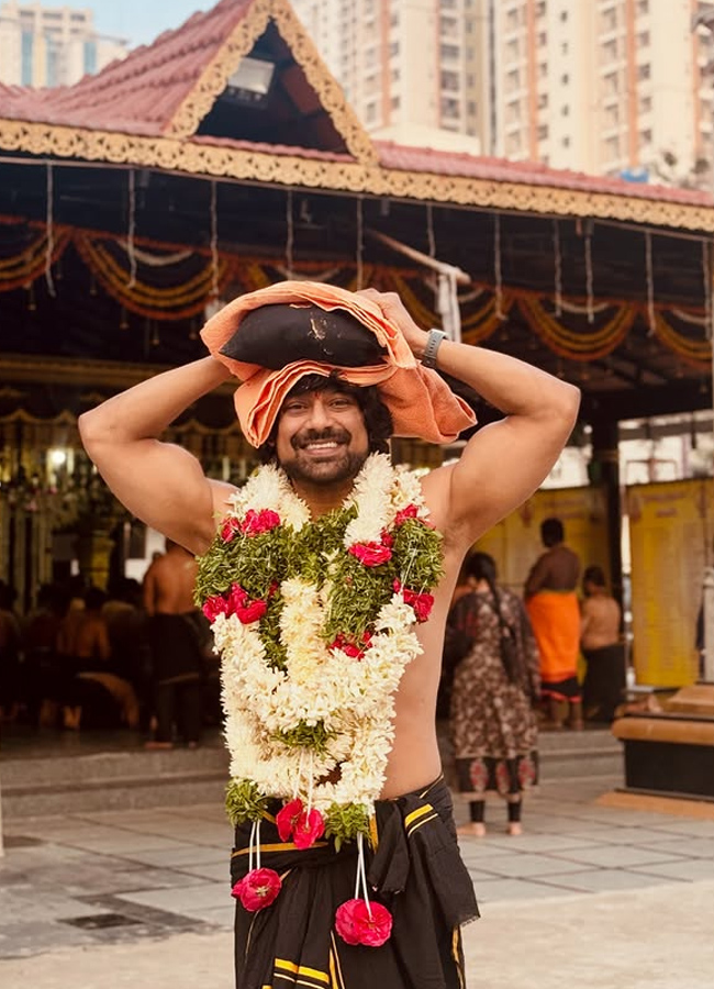 Varun Sandesh started for Sabarimala with sacred Irumudi: Photos3