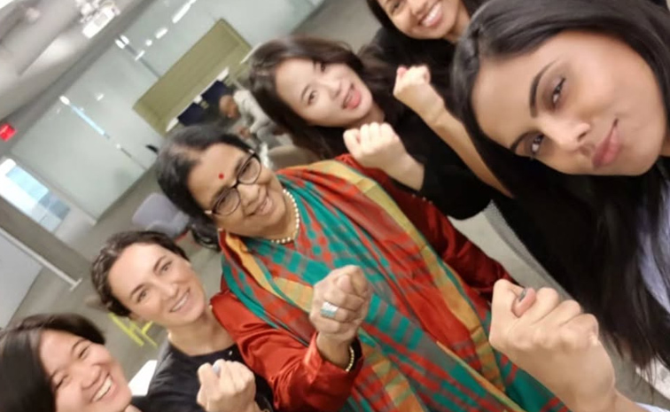  Actress Karthika Nair Shares Emotional Post On Social Media Photos6